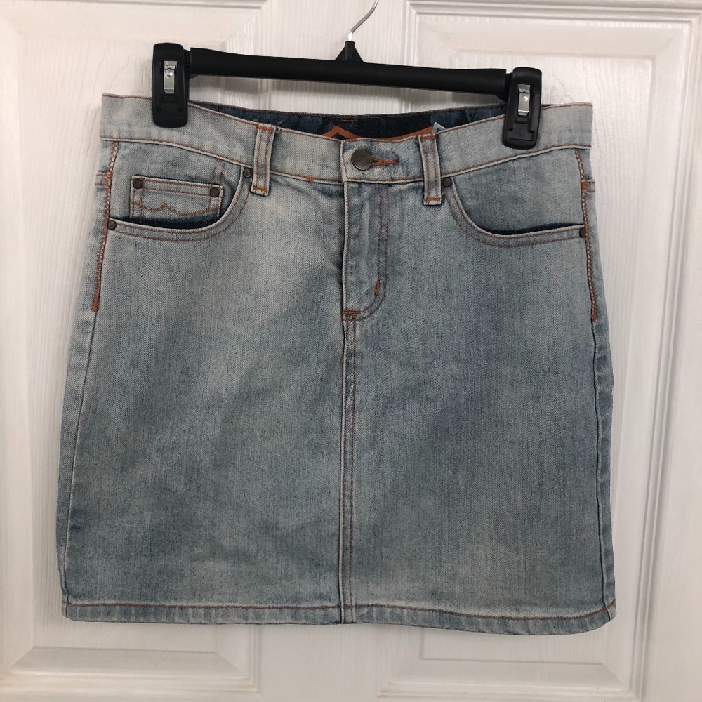 Vintage light wash blue denim mini skirt